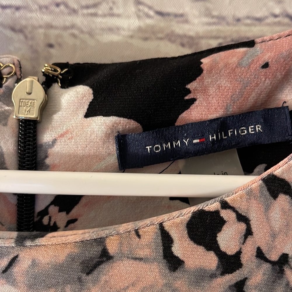 Tommy Hilfiger Floral Dress - Picture 5 of 10